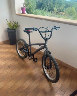 Bici BMX 20 pollici per ragazzi