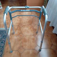 deambulatore usato pochissimo 
