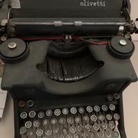 Macchina da scrivere Olivetti M40