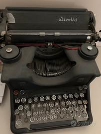 Macchina da scrivere Olivetti M40