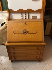 Secrétaire ribaltina vintage in legno con cassetti