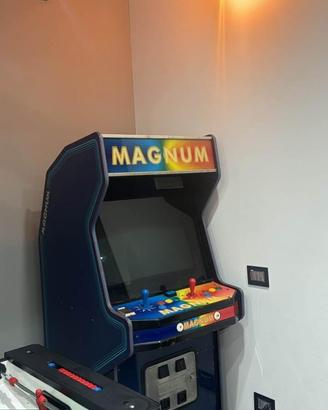 Cabinato Magnum anni 80