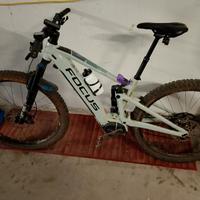 E-mtb Focus Jam 2 