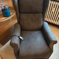 Poltrona Alzapersona Reclinabile Elettrica CRIBEL