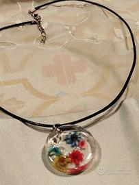 collana in resina 