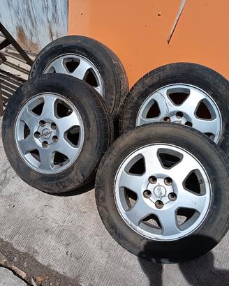 Gomme 195/65/15 + cerchi opel