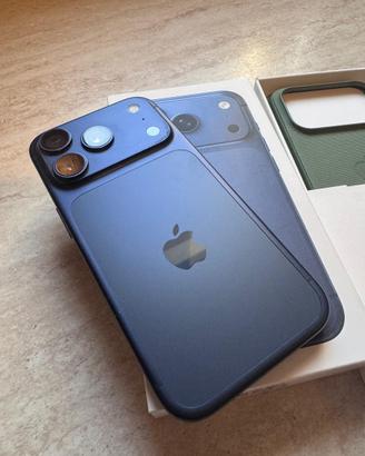 Iphone 17pro 256 gb blu + Cover originale