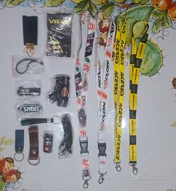 15 portachiavi quasi tutti moto e nuovi 