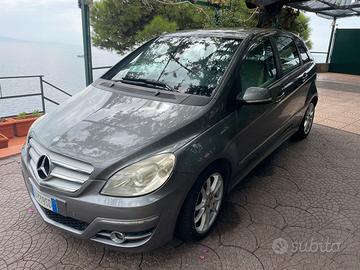 Mercedes B 200 CDI Premium euro 5 Full Optional
