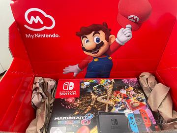 Nintendo Switch+Mario Kart 8 Deluxe Cartucia NUOVA