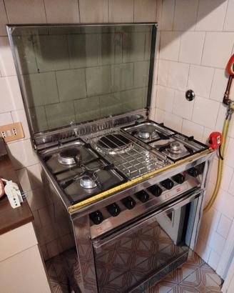 Cucina economica 5 fuochi e forno