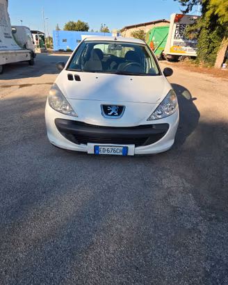 Peugeot 206 1.1 benzina anno 2010 