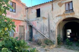 Guspini- Storica Campidanese da ristrutturare