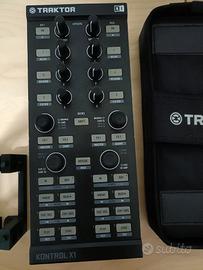 Traktor Kontrol X1 - Native Instruments 