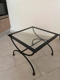 Tavolino in vetro e ferro battuto