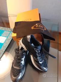 Tod's in pelle. Come nuove