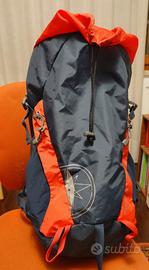 Zaino da montagna marca DF Sport