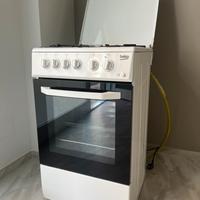 Cucina a gas, forno elettrico BEKO CSS42014FW