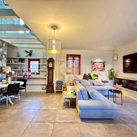 CASA INDIPENDENTE A DELLO