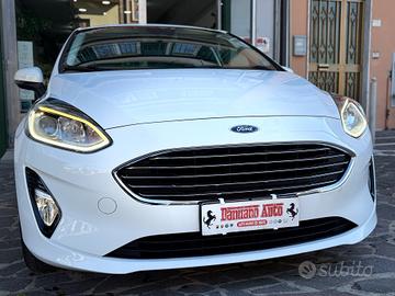 Ford Fiesta 1.5 EcoBlue 5P Titanium FULL/LED/NAV