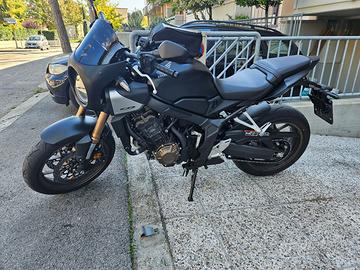 Honda CB650R E-Clutch