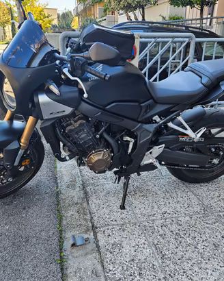 Honda CB650R E-Clutch