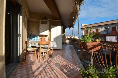 Spadafora - Ampio trilocale pressi lungomare