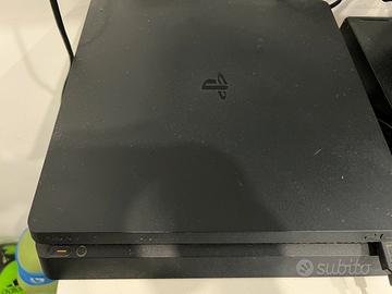 Ps4 slim 500gb + 2 joystick