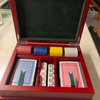 Cofanetto in legno per carte, dadi e fiches