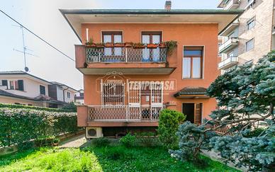 VILLA BIFAMILIARE INDIPENDENTE