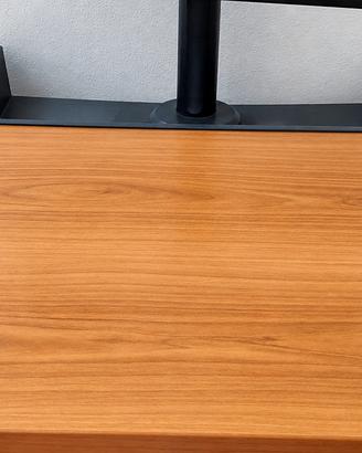 scrivania desk  studio registrazione