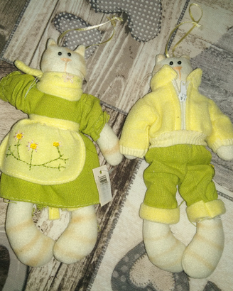 Coppia di gatti decorativi