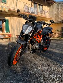 Ktm duke 125