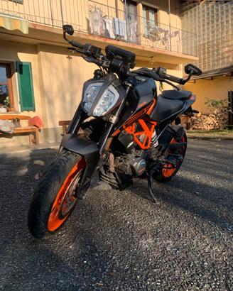 Ktm duke 125