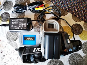 Camera Jvc GR D30E  Alimentatore JVC AP V13E