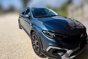 Tipo Cross Hybrid+GPL Garanzia 2027 KM Illimitati