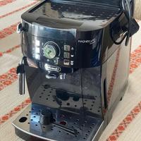 macchina caffè delonghi