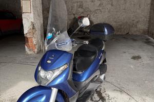 Piaggio Beverly 250 + bauletto 40 lit + parabrezza