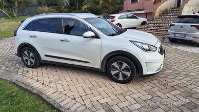Kia Niro 1.6 full hybrid 