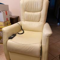 Poltrona in pelle relax elettrica