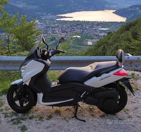 Scooter Yamaha XMAX 250 ABS