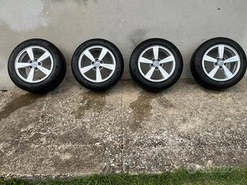 Cerchi in lega Volvo V40 con pneumatici invernali