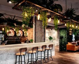 Pub/Lounge Bar Viale XXI Aprile ad