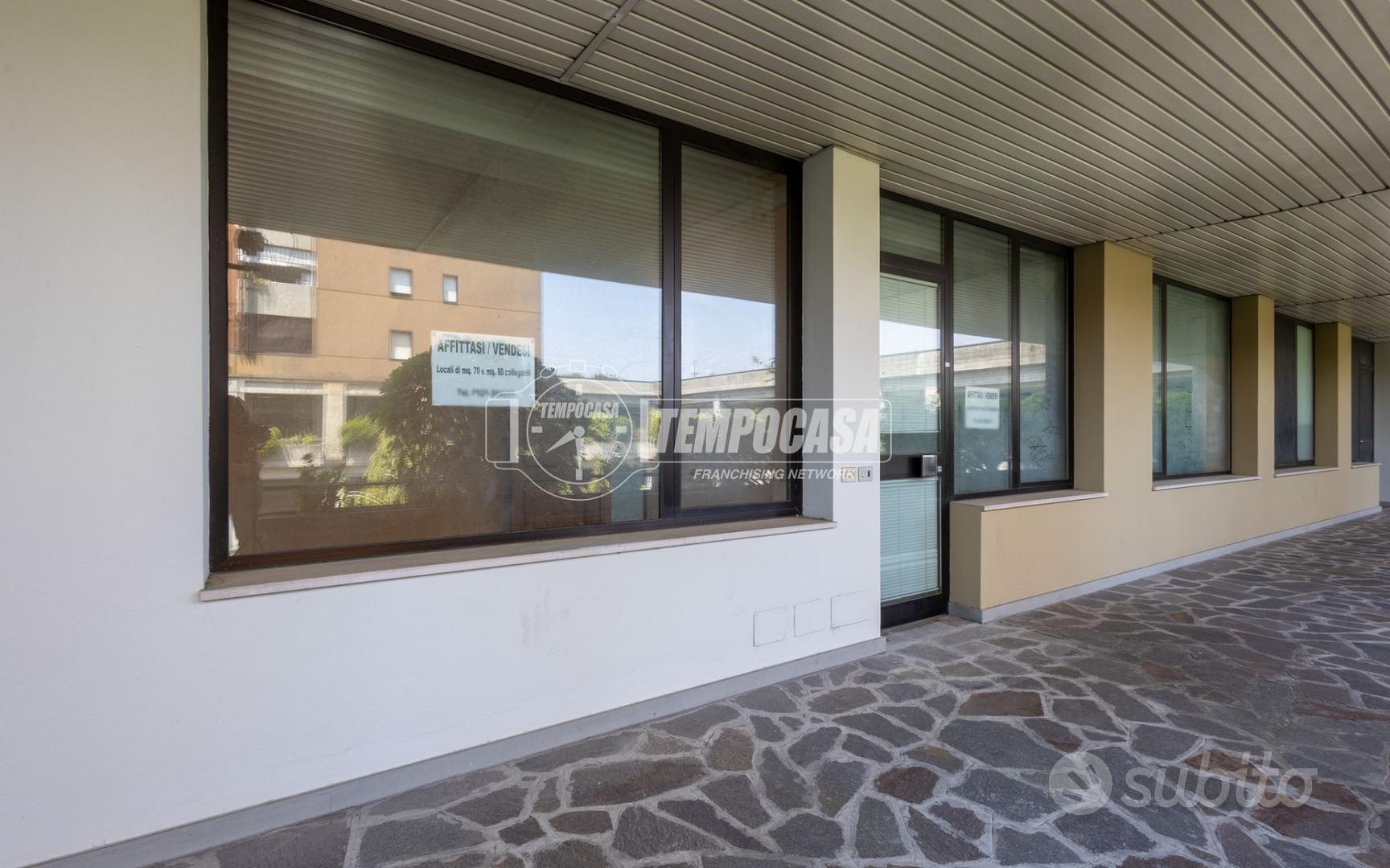 Vendita ufficio collegabile in Zona Carrozzone - Vista 2