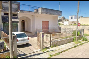 Villetta in zona centrale a Castrignano dei Greci