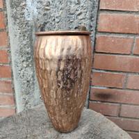 Vaso per fiori in metallo 