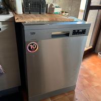Lavastoviglie Beko inox libera installazione 60 cm