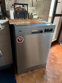 Lavastoviglie Beko inox libera installazione 60 cm