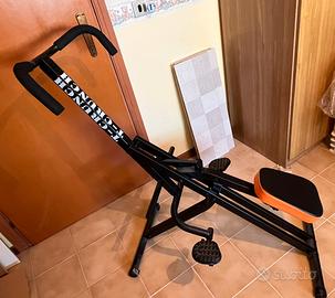 Attrezzo per glutei e addominali