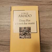 Libro "Dona Flor e i suoi due mariti" di J. Amado